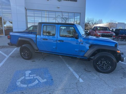 New 2026 Jeep Gladiator Sport image 38
