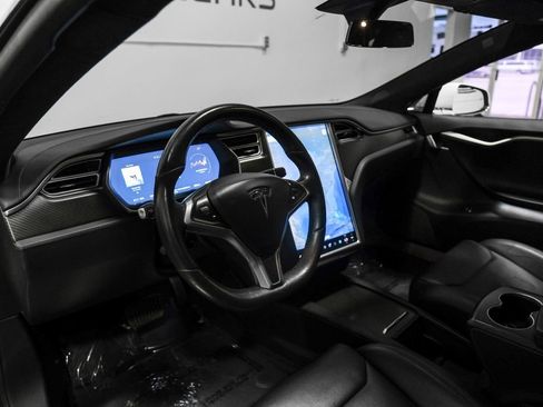 Used 2018 Tesla Model S 75D image 3