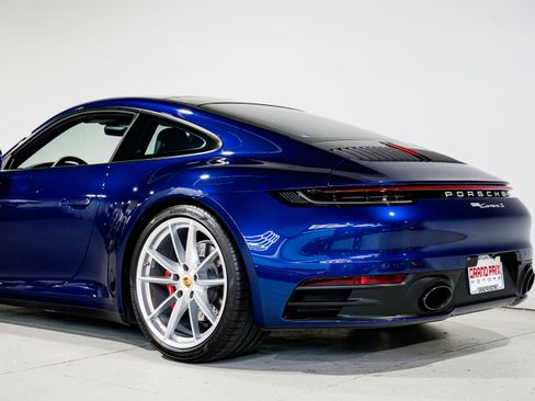 Used 2020 Porsche 911 Carrera S image 38