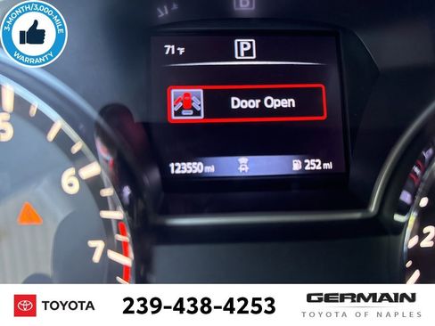 Used 2020 Nissan Pathfinder S image 19