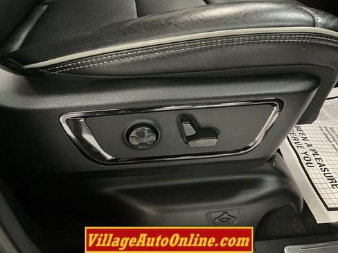 Used 2023 RAM 1500 Limited w/ Body Color Bumper Group AWD/4WD image 39