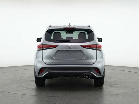 Used 2025 Toyota Highlander XSE image 7