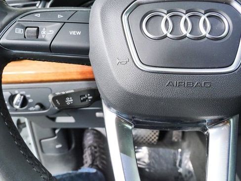 Used 2023 Audi Q5 2.0T Premium w/ Convenience Package AWD/4WD image 9
