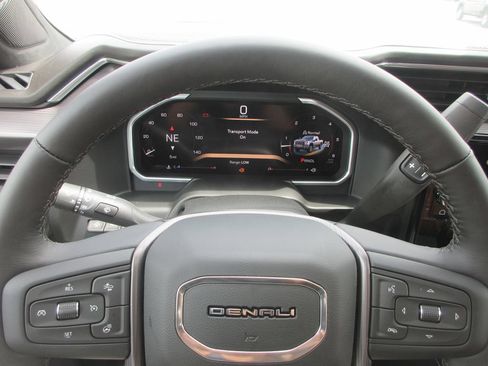 New 2026 GMC Sierra 2500 Denali Ultimate AWD/4WD image 20