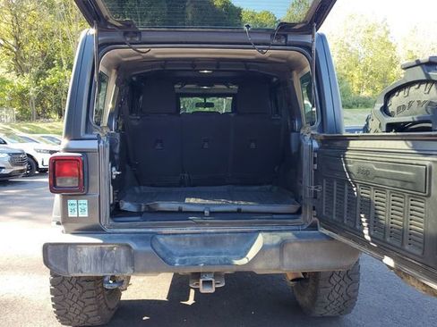 Used 2018 Jeep Wrangler Unlimited Sport S AWD/4WD image 23