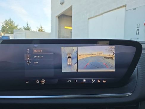 Used 2025 Buick Envision Preferred image 9