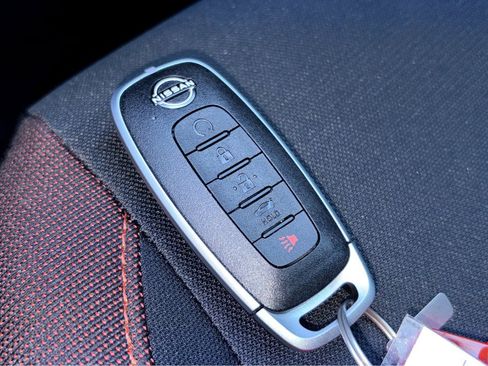 New 2025 Nissan Versa SR w/ Lighting Package image 27