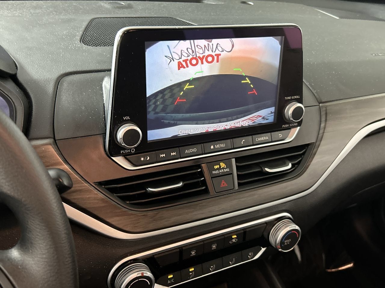 Used 2025 Nissan Altima 2.5 SV FWD image 18