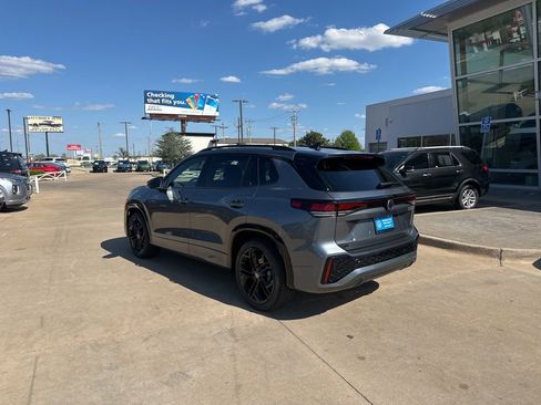 New 2026 Volkswagen Tiguan SE R-Line FWD image 7