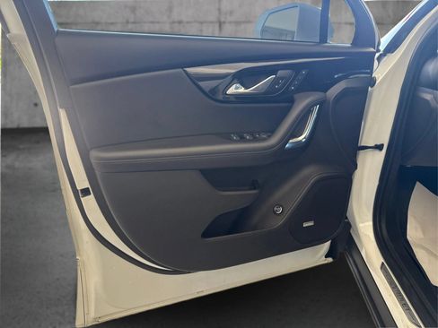 Used 2019 Chevrolet Blazer Premier w/ Sun and Wheels Package FWD image 20