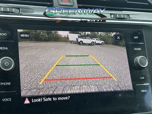 Used 2019 Volkswagen Tiguan SE image 15