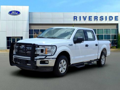 Used 2018 Ford F150 XLT w/ Equipment Group 301A Mid AWD/4WD image 3