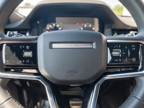 Certified 2025 Land Rover Discovery Sport Dynamic SE AWD/4WD image 15