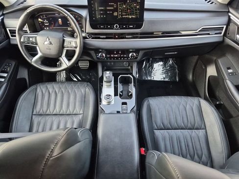 Used 2025 Mitsubishi Outlander SEL AWD/4WD image 30