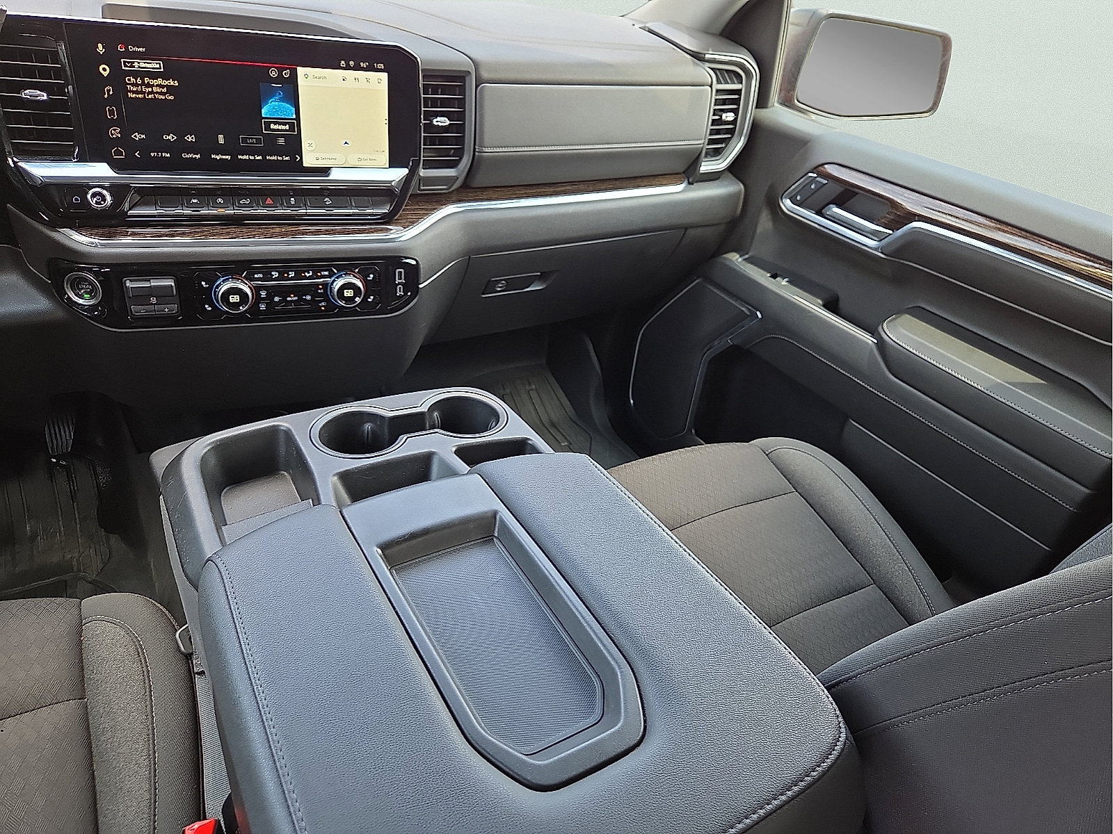 Certified 2024 GMC Sierra 1500 Elevation AWD/4WD image 12