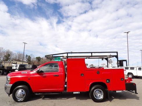 Used 2020 RAM 3500 Tradesman w/ Chrome Appearance Group image 64