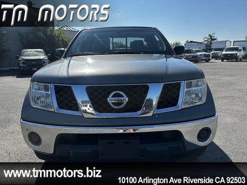 Used 2008 Nissan Frontier SE w/ SE Value Truck Pkg image 2