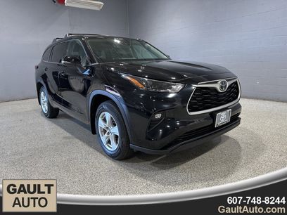 Certified 2022 Toyota Highlander LE
