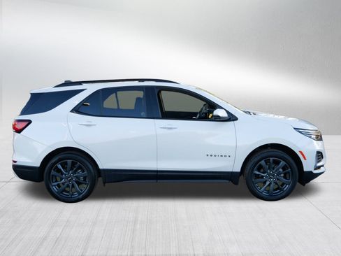Used 2023 Chevrolet Equinox RS w/ RS Leather Package image 8