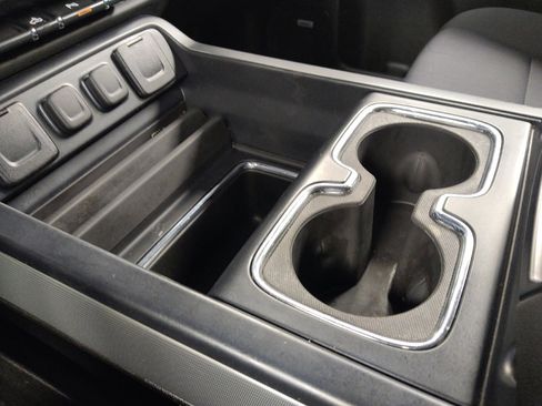 Used 2018 Chevrolet Silverado 1500 LT w/ Texas Edition image 26