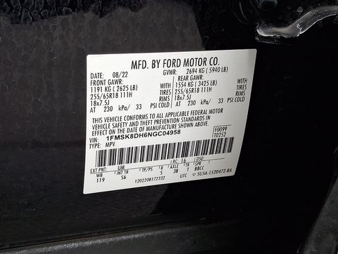 Used 2022 Ford Explorer XLT w/ Equipment Group 202A AWD/4WD image 27