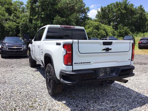 Used 2025 Chevrolet Silverado 2500 LT w/ Trail Boss Package AWD/4WD image 3