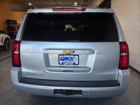 Used 2020 Chevrolet Suburban LT AWD/4WD image 4