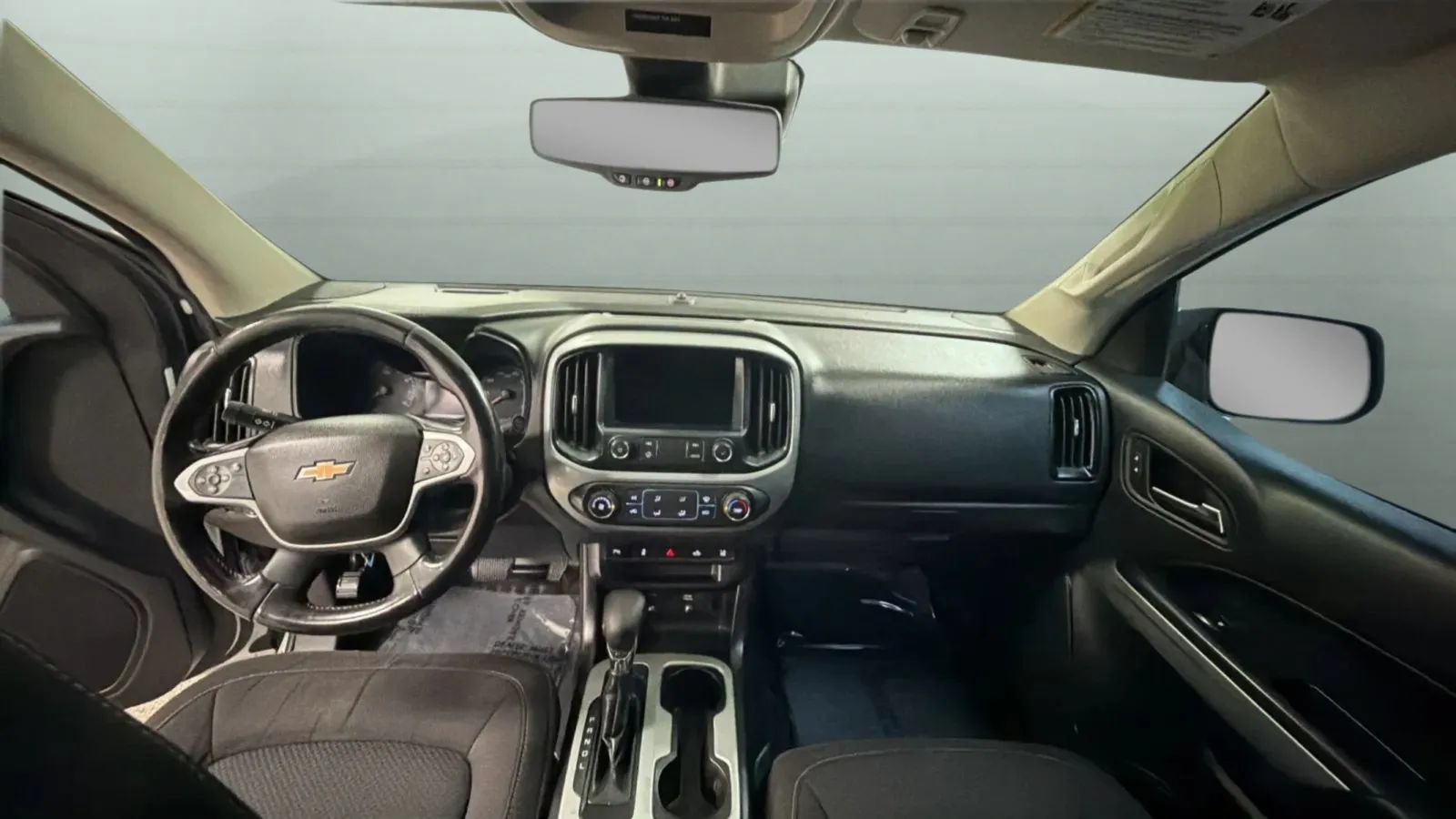 Used 2022 Chevrolet Colorado LT w/ Fleet Safety Package RWD image 9