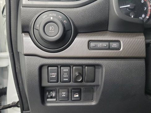 Used 2023 Nissan Titan PRO-4X w/ Pro-4x Convenience Package image 27