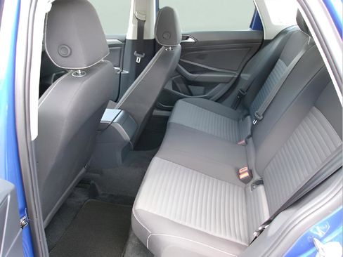 Used 2024 Volkswagen Jetta S image 9