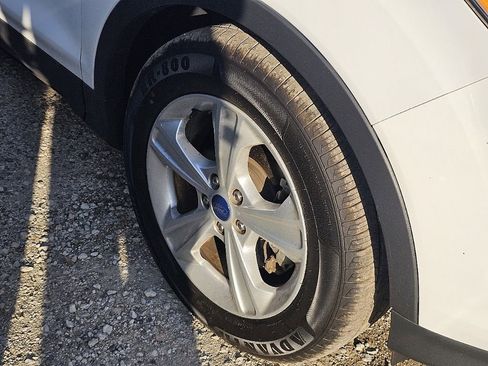 Used 2016 Ford Escape SE image 7