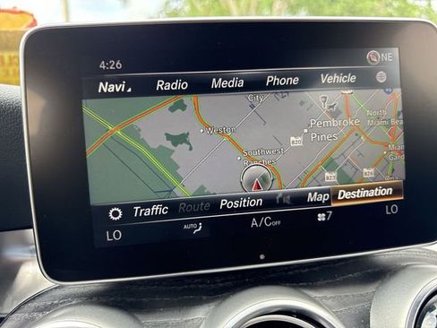 Used 2018 Mercedes-Benz GLC 300 image 18