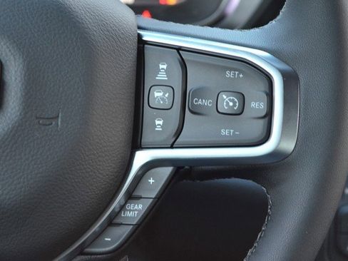 New 2026 RAM 1500 4x4 Crew Cab image 18