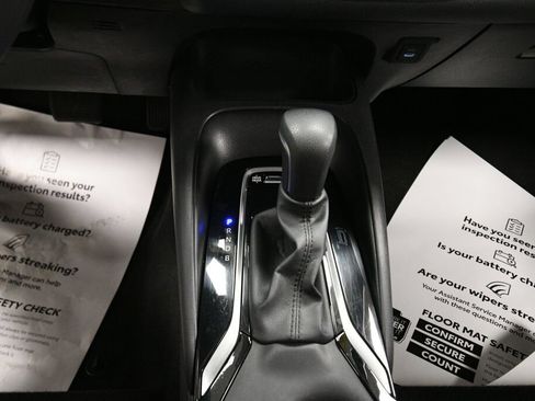 Used 2024 Toyota Corolla SE FWD image 24