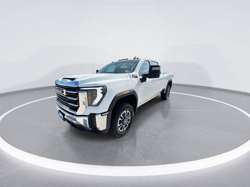 Used 2025 GMC Sierra 2500 SLE w/ SLE Value Package; AWD/4WD image 4