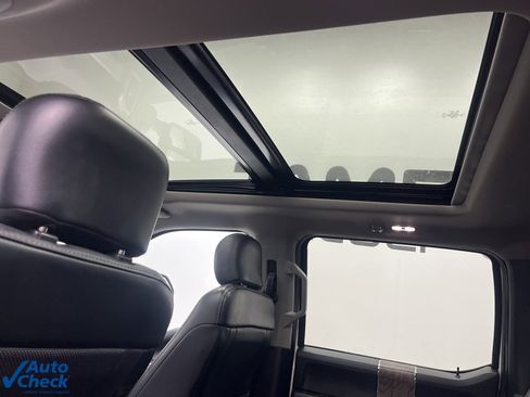 Used 2019 Ford F350 Lariat w/ Lariat Ultimate Package image 16