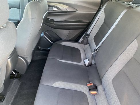 Used 2025 Chevrolet TrailBlazer LT FWD image 14