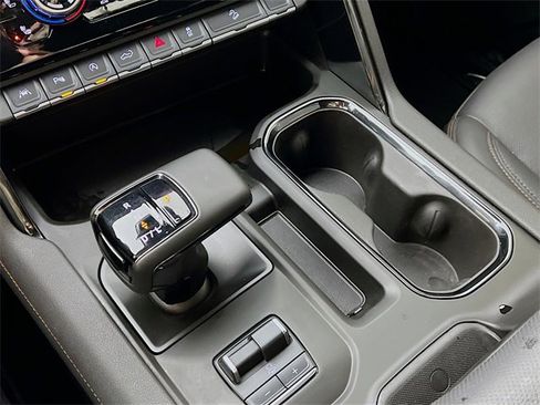 Used 2025 GMC Sierra 1500 AT4 w/ AT4 Premium Package image 22