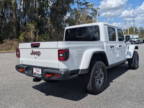 New 2026 Jeep Gladiator Mojave image 4