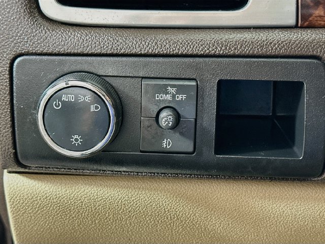 Used 2013 GMC Yukon XL Denali AWD/4WD image 13
