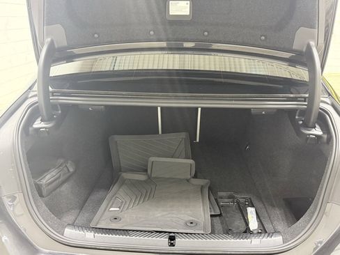 Used 2025 BMW i5 xDrive40 w/ M Sport Package image 53