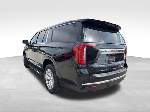 Used 2023 GMC Yukon XL SLT w/ SLT Luxury Package AWD/4WD image 8