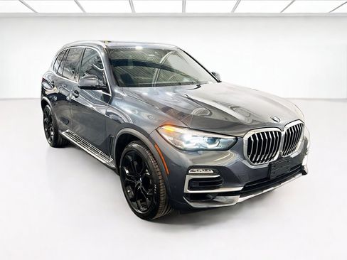 Used 2019 BMW X5 xDrive40i w/ Convenience Package AWD/4WD image 3