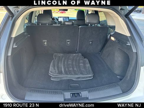 Certified 2024 Lincoln Corsair AWD w/ Equipment Group 101A image 7