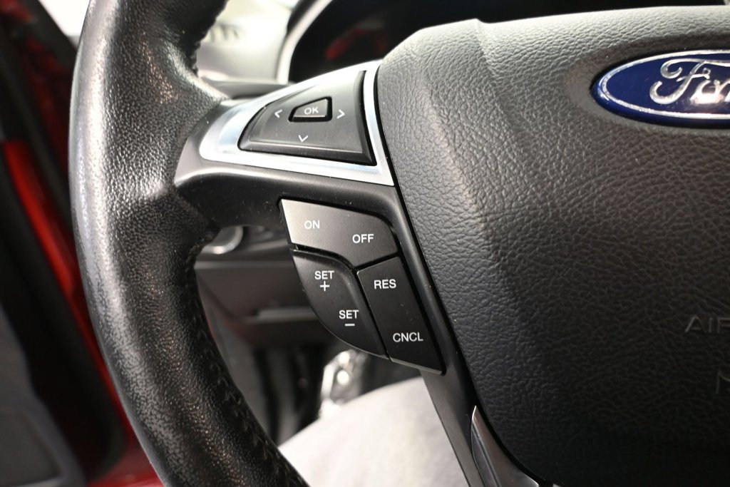 Used 2020 Ford Edge SEL w/ Cold Weather Package AWD/4WD image 22