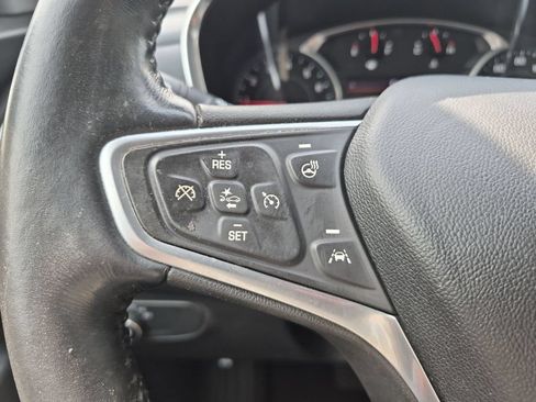 Used 2022 Chevrolet Equinox LT FWD image 18