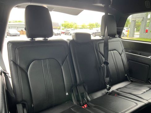 Used 2019 Ford Expedition Limited w/ Driver Assistance Package AWD/4WD image 29