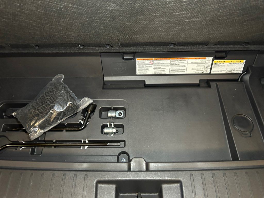 Used 2026 Toyota Highlander XLE AWD/4WD image 22