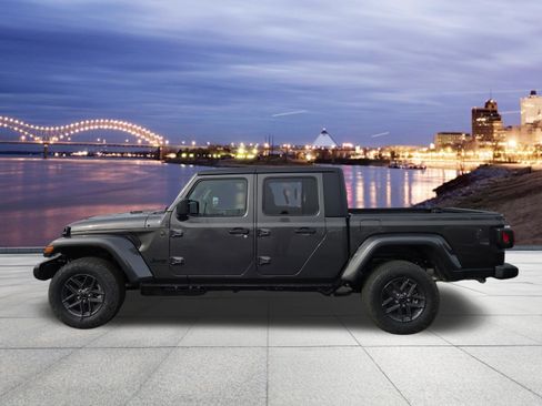New 2026 Jeep Gladiator Sport image 2