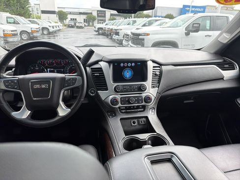 Used 2020 GMC Yukon SLT AWD/4WD image 30